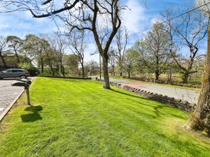 External- click for photo gallery